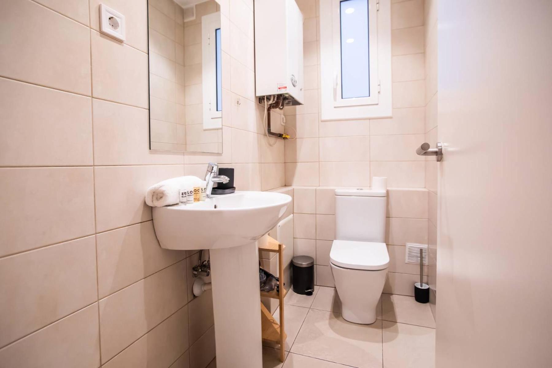 P1mal1091- Fantastic 3bed Steps Away From Sagrada