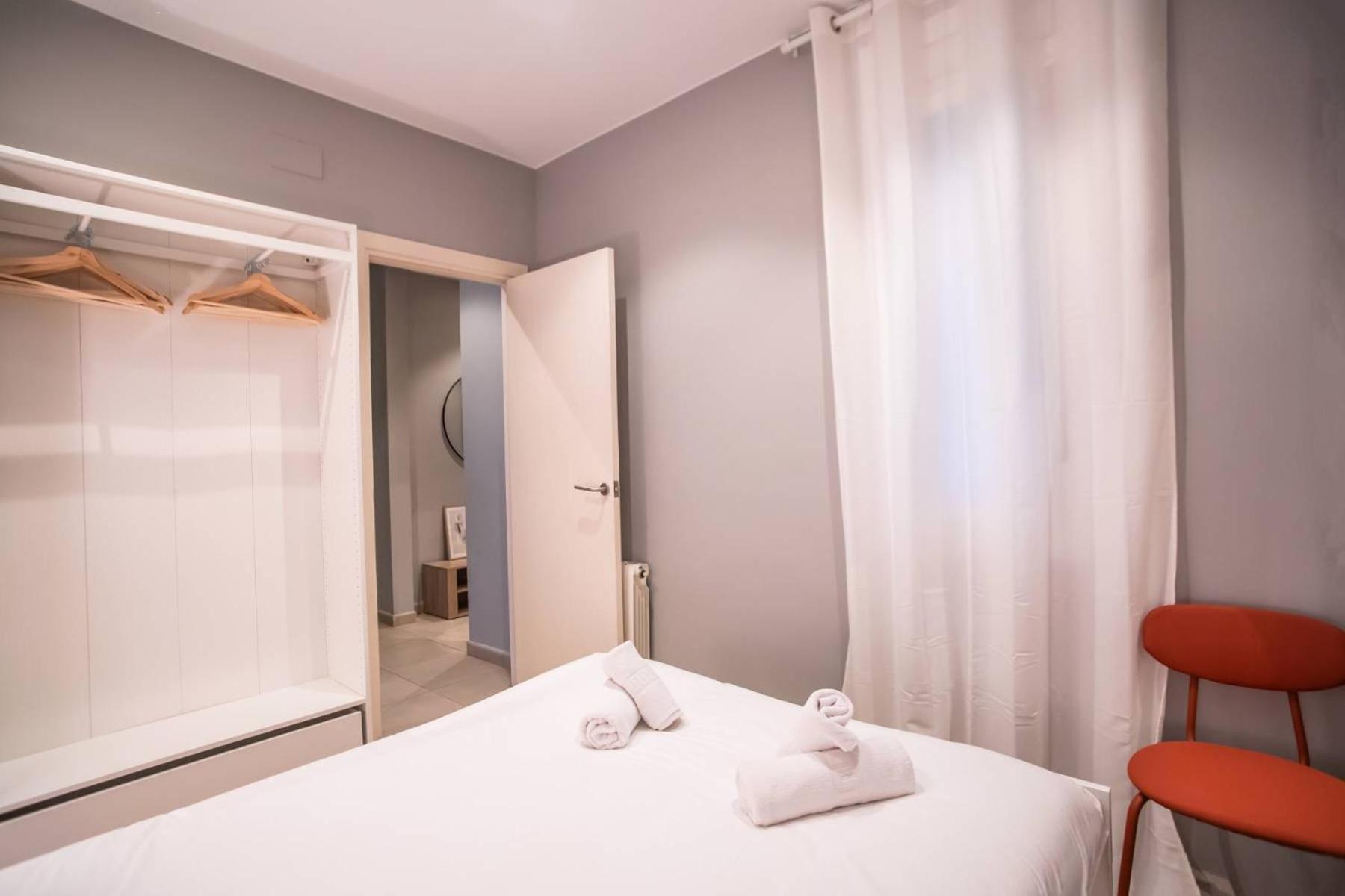 P1mal1091- Fantastic 3bed Steps Away From Sagrada * Barcelona