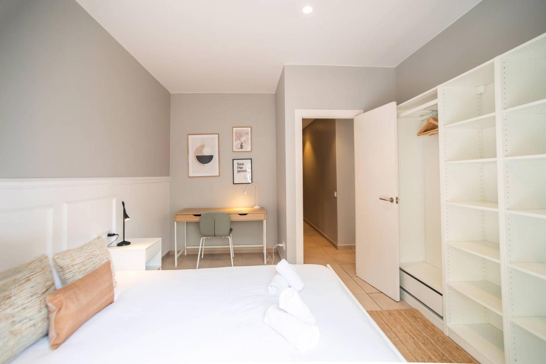 P1mal1091- Fantastic 3bed Steps Away From Sagrada